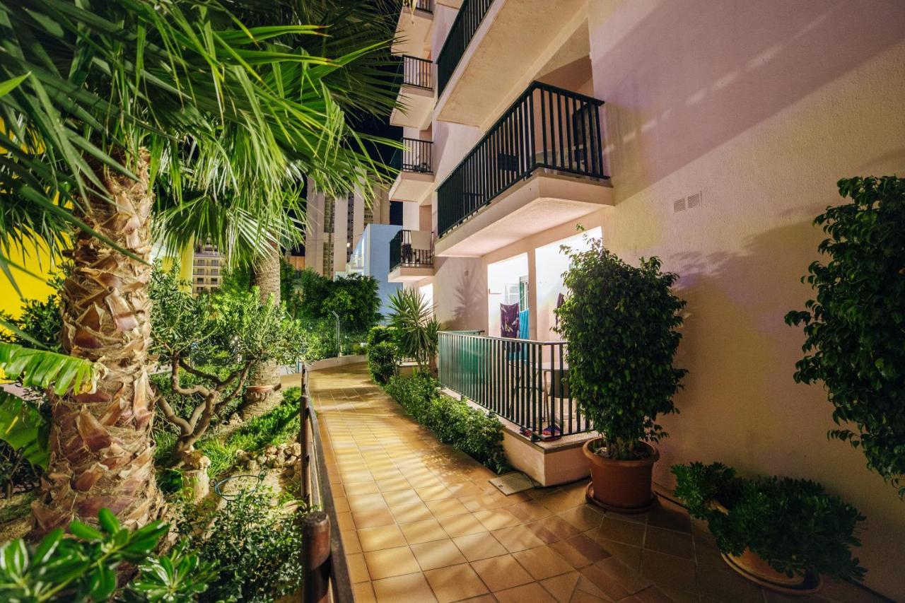 Apartamentos Palm Court 베니돔 외부 사진