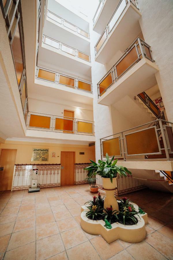 Apartamentos Palm Court 베니돔 외부 사진